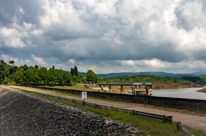 Zdjęcie do artykułu: Jak sprawdzić, czy instalacja odgromowa działa poprawnie?